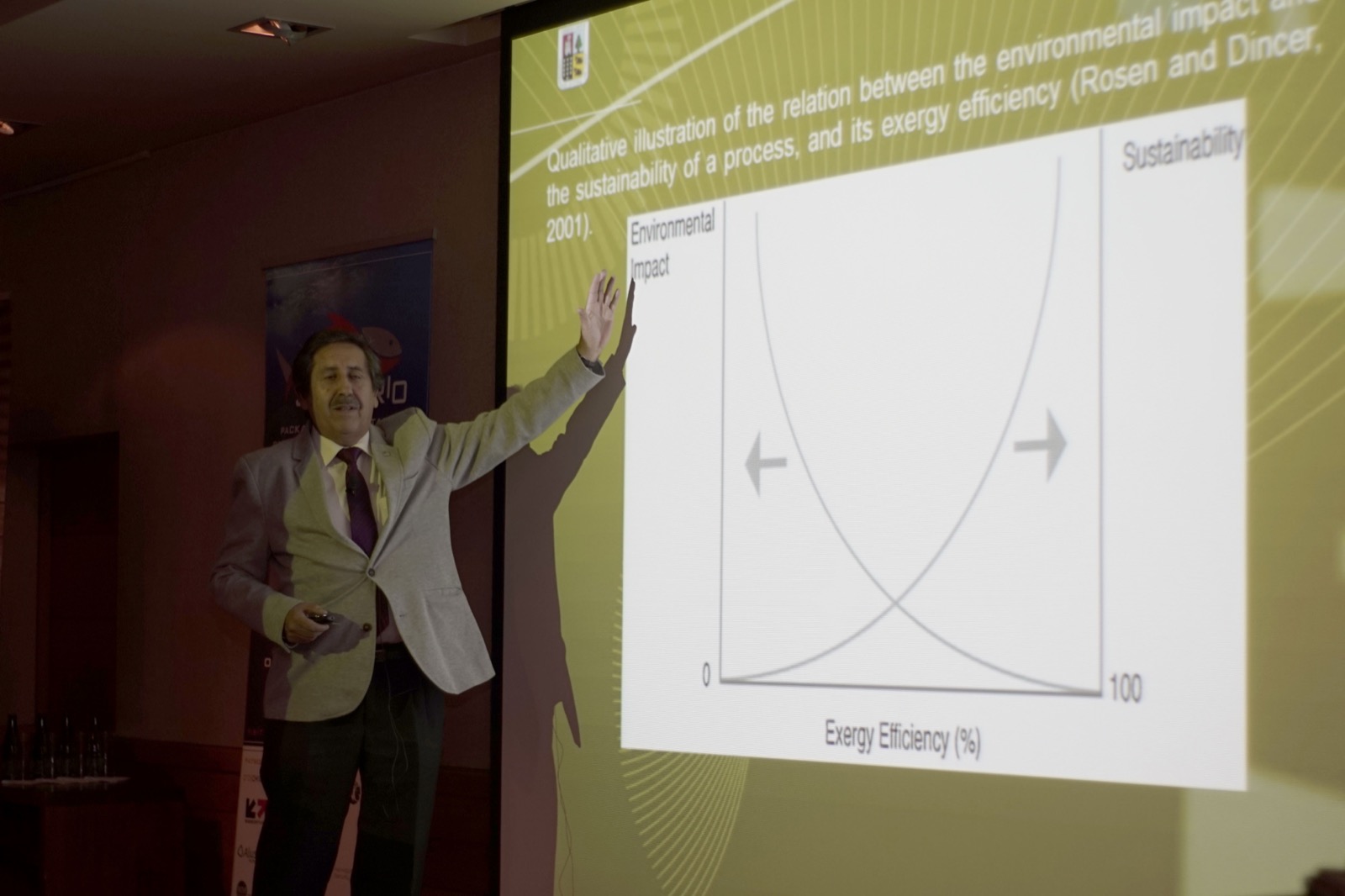Dr Ing. Ernesto Zumelzu D. dicta Conferencia Magistral sobre «Envases Sustentables para la Acuicultura», imagen 2
